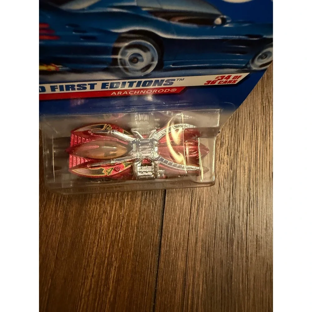 Hot Wheels 2000 First Editions Arachnorod Red Diecast Car 34/36 24398 NIP